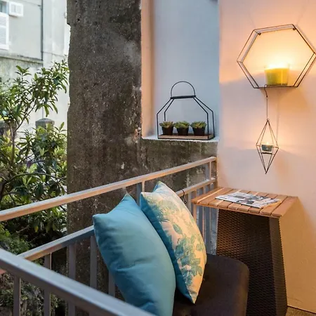 Apartment In Flow