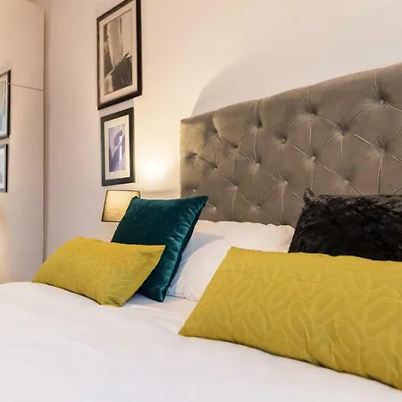 In Flow Apartment
